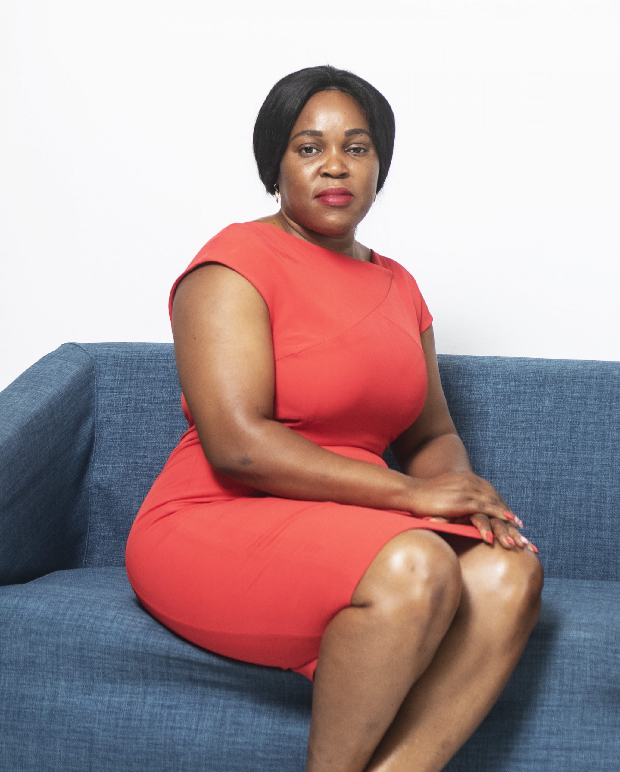 Maître AVOME ENY CARINE